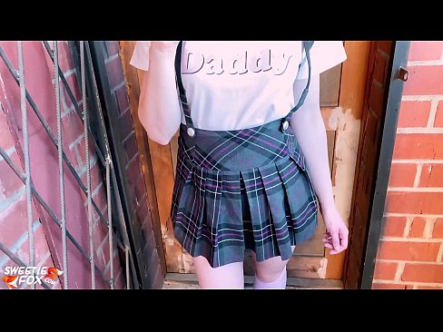 ❤️ Schoolgirl Sucks a dick gu domhainn agus fucks an àite clasaichean. ❤  Gnè  aig gd.tusar.top ️❤